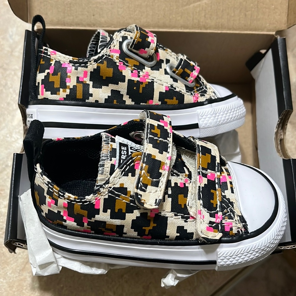Converse Leopard Baby Size 3 Shoes